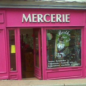 t_retouche-mercerie-thonon-vitrine21485701815